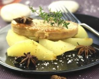 Recette de foie gras poêlé et poires pochées